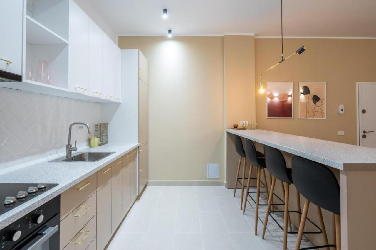 Fabulous With View In Calea Victoriei Apartament