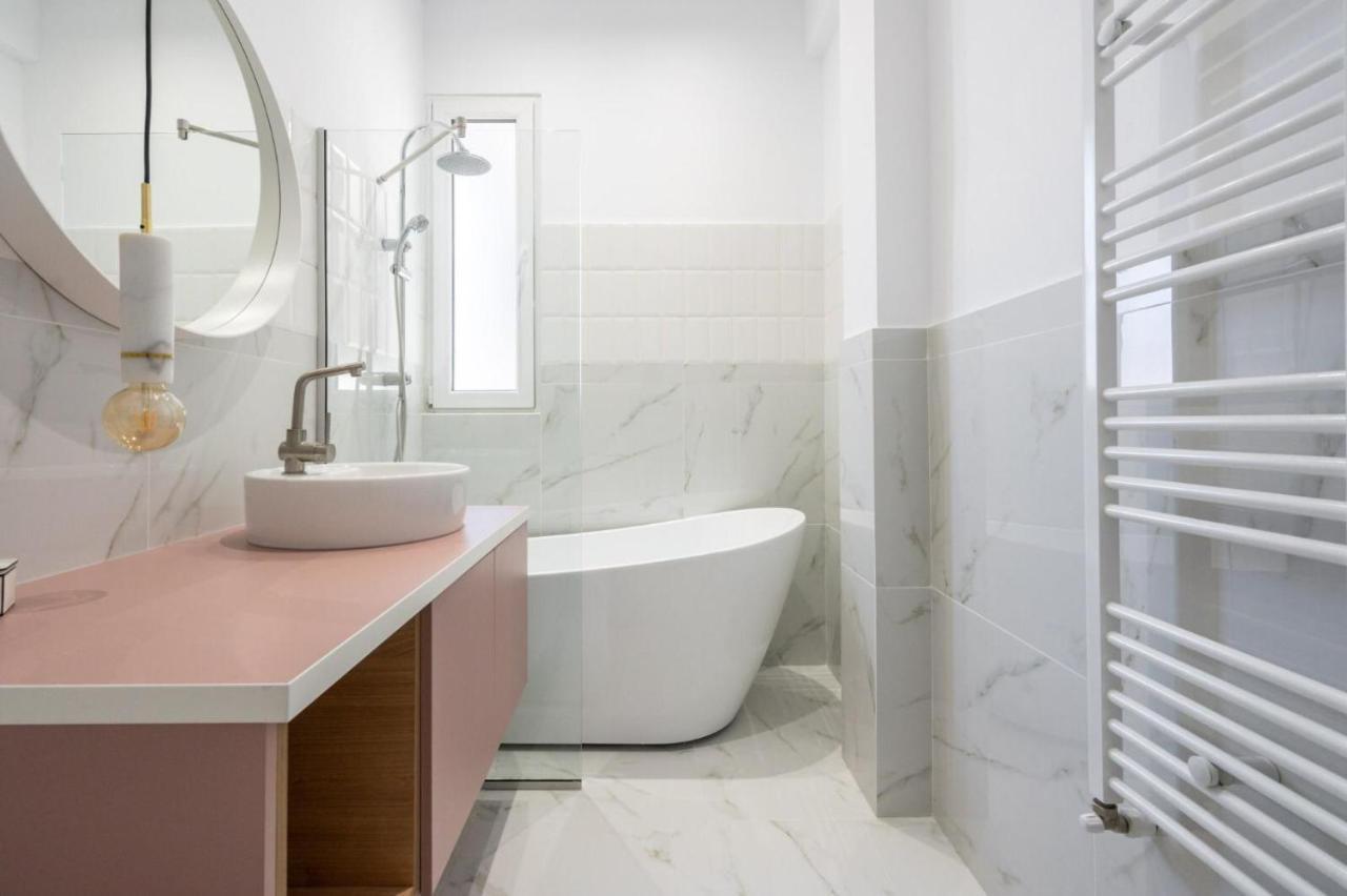 Fabulous With View In Calea Victoriei Apartment
